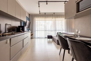 Estudio estándar, 1 cama matrimonial | Ropa de cama hipoalergénica, wifi gratis y ropa de cama 