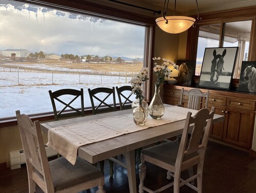 Casa Luna, Gather at our Ranch! 15 min from Downtown Durango