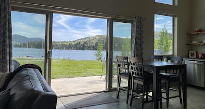 Flathead Lake Cabin with Water Views and Lake Access! Pet Friendly, Cabin 1