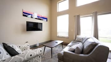 Älytelevisio, kirjoja, videokirjasto, stereot