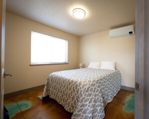 2 habitaciones, tabla de planchar con plancha y wifi gratis