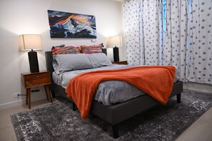 5 makuuhuonetta, silitysrauta/-lauta, ilmainen Wi-Fi, vuodevaatteet