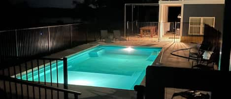 Outdoor pool, a heated pool