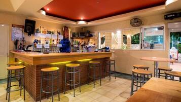 Bar (en la propiedad)