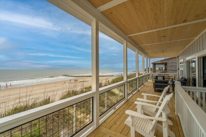 Just Renovated!  Welcome to I-Land Style 4BR, 2BTH OCEANFRONT on Edisto Beach