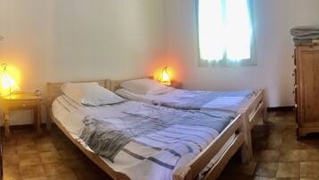 1 bedroom, free WiFi, bed sheets, wheelchair access
