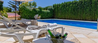 Villa del Mamut El Padul by Ruralidays