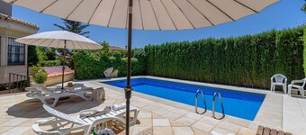 Villa del Mamut El Padul by Ruralidays