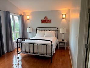 3 Schlafzimmer, Schreibtisch, kostenloses WLAN, Bettwäsche