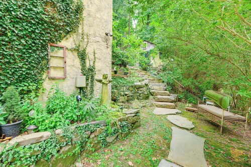 Charming Getaway < 1 Mi to Downtown Lambertville!