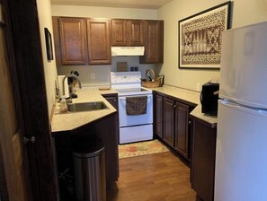 Fridge, microwave, coffee/tea maker - Relaxing on the River at a River Front Condo! (Bullhead City)