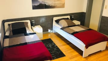 2 Schlafzimmer, Bügeleisen/Bügelbrett, kostenloses WLAN, Bettwäsche