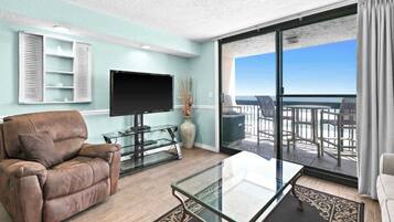 Una televisión, una oficina