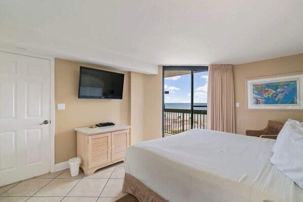 2 bedrooms, desk, iron/ironing board, free WiFi - Corner 2BR | Sleeps 8 | Dual Balcony Access | Serene Coastal Vibe - SunDestin Resort Unit 0301 (Destin)