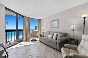 TV, DVD player, offices - SunDestin Beachfront 1BR Condo With Panoramic Gulf Views (Destin)