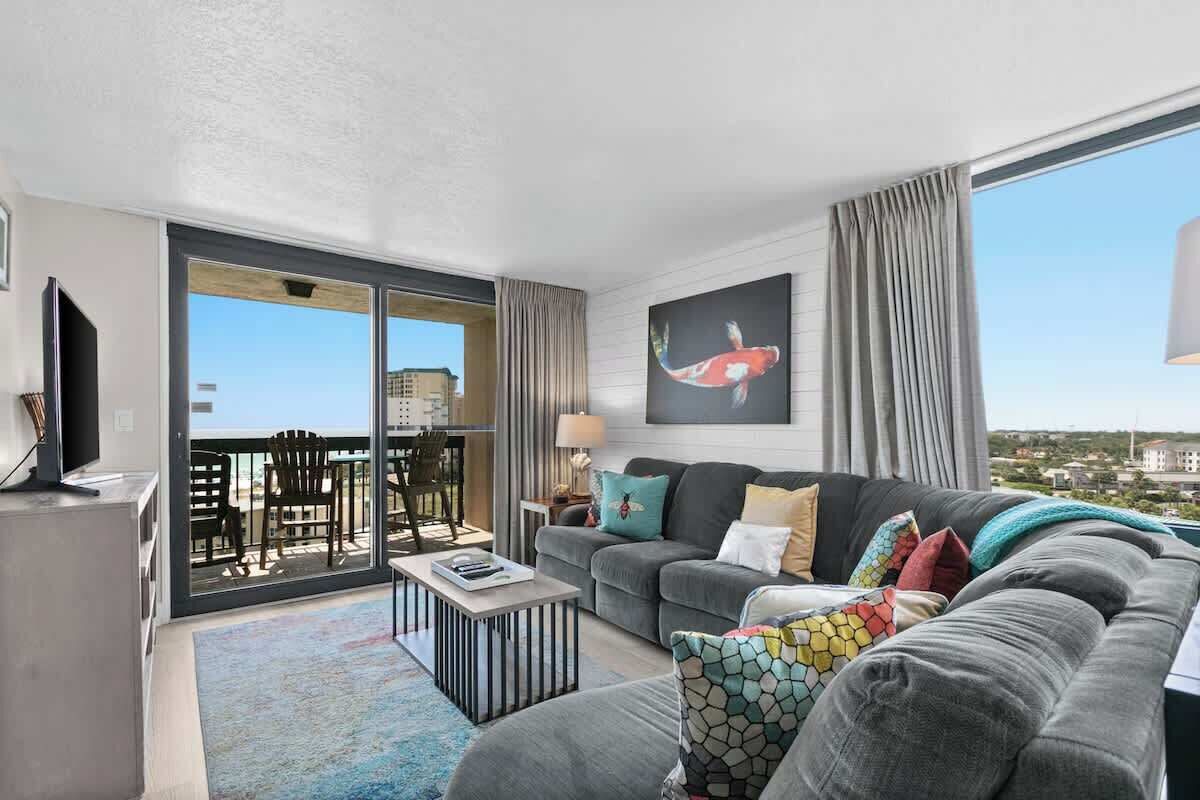 TV, DVD player, offices