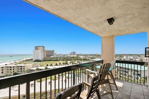 Property grounds - SunDestin Resort Unit 1018 (Destin)