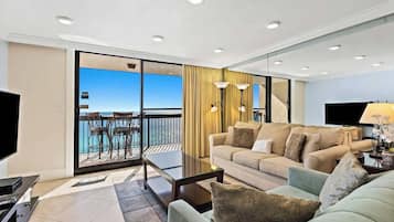 Fernseher, DVD-Player, Arbeitsbereiche