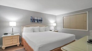 1 chambre, bureau, fer et planche à repasser, Wi-Fi