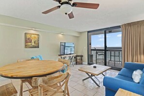 Dining - SunDestin 1BR Condo With Floor-to-Ceiling Gulf Views (Destin)