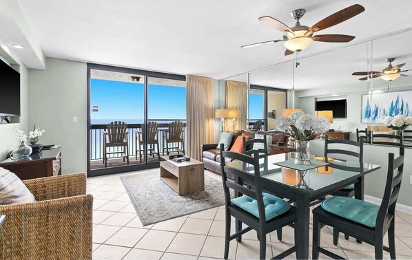 TV, DVD player, offices - 1BR Gulf-Front Condo With Balcony, Bunks and Sleeps 6 in Destin (Destin)