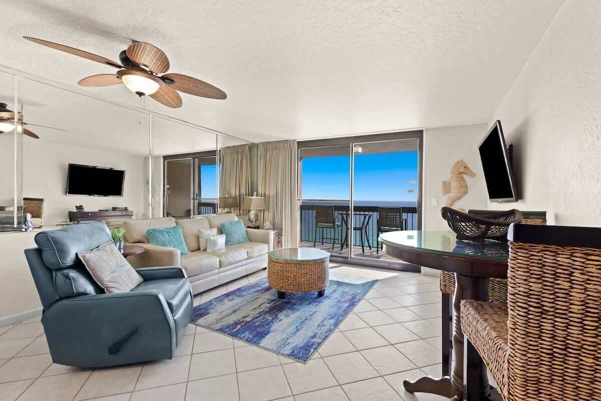 TV, DVD player, offices