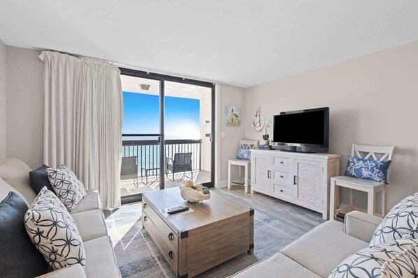 TV, DVD player, offices - SunDestin Resort Unit 1007 (Destin)