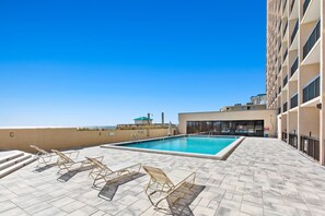 Indoor pool, a heated pool - SunDestin 1003 by Scenic Stays (Destin)