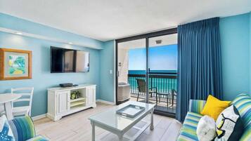 Fernseher, DVD-Player, Arbeitsbereiche