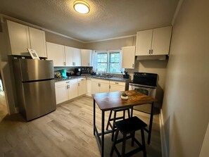 Fridge, microwave, oven, stovetop - 3 Bedroom 2 Full Bath & Large Backyard (Goldsboro)