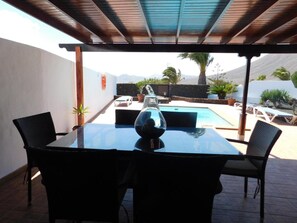 Outdoor dining - Villa Lucky (Tías)