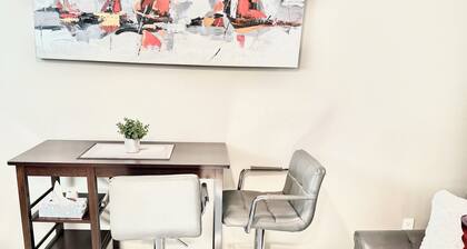Private Guest Suite close to |UofA |Whyte Ave |Downtown
