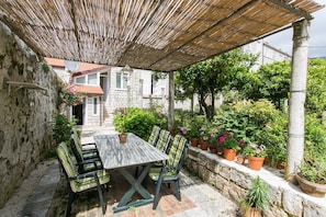 Apartemen (Two-Bedroom Apartment with Terrace) | Eksterior