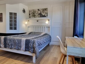 3 chambres, accès au Wi-Fi (inclus)