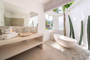 Shower, towels