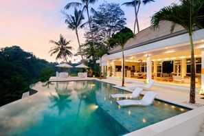 Villa, 4 chambres, fumeur, piscine privée | Extérieur