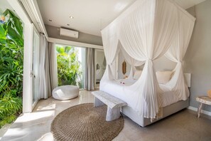 Vila, 4 quartos, para fumantes, piscina particular | 4 quartos