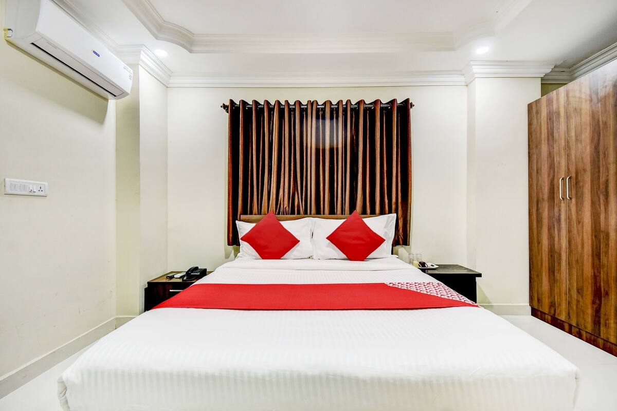 Deluxe Double Room | Desk, laptop workspace, free WiFi