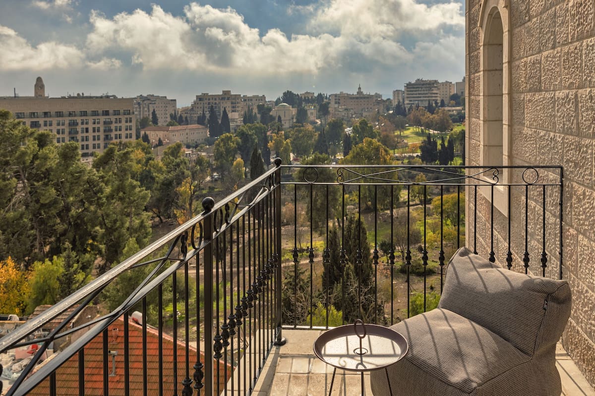 Deluxe Room with Balcony | Balcon