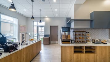 Free daily buffet breakfast