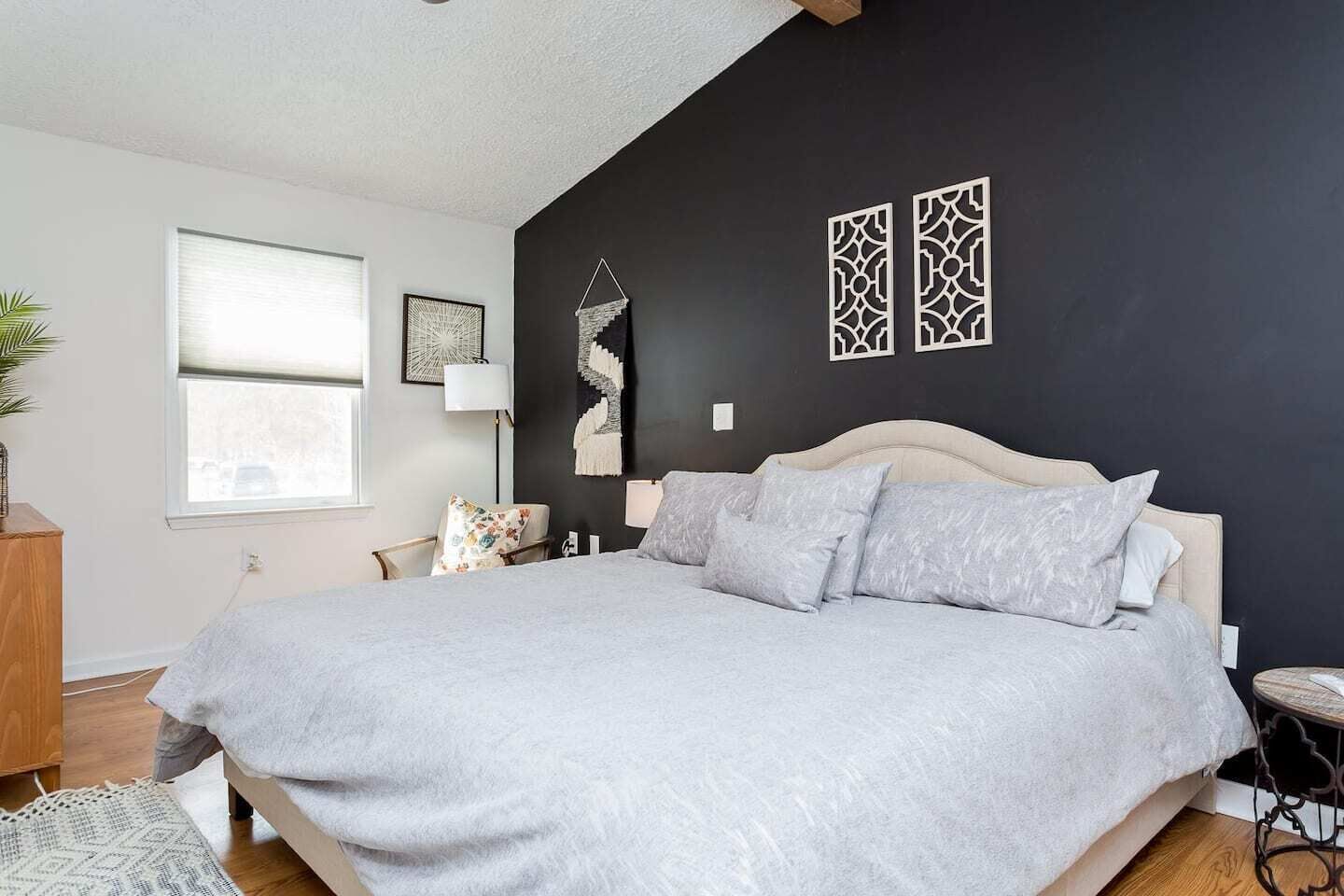 9 habitaciones, tabla de planchar con plancha y wifi gratis 