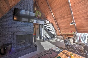 Interior - Cozy A-Frame Cabin w/ Pool Table: 8 Mi to Mt Snow! (Wilmington)