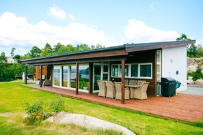 Cottage | Exterior - Cabin Oslofjord -sleeps14-seaview-familyfriendly (Frogn)
