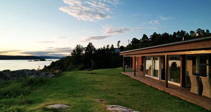 Cabin Oslofjord -sleeps14-seaview-familyfriendly