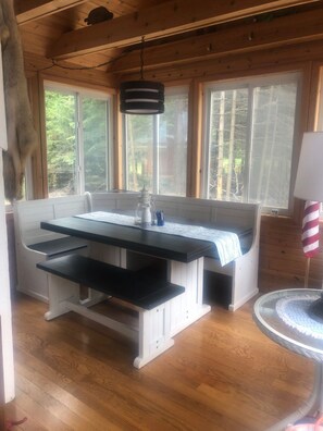 Dining - Lake Life at its best! Enjoy this Cabin on Bois Blanc Island. (Pointe Aux Pins)