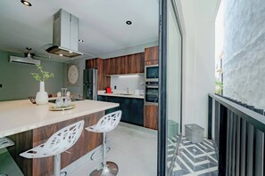Fridge, microwave, stovetop, toaster