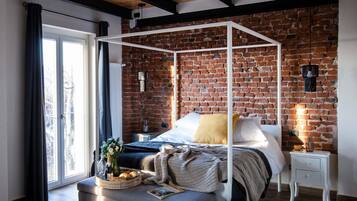 3 Schlafzimmer, Schreibtisch, Bügeleisen/Bügelbrett, Reisekinderbett