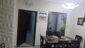Dining - Cozy, Modern 2 Bedroom 2.5 Bath Private Home in Haatso, Accra (Accra)