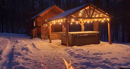 Secluded Log Cabin with Premium Hot Tub under Gazebo