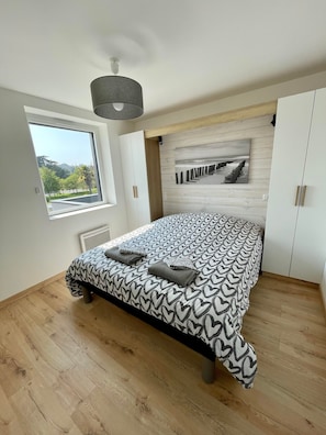5 bedrooms, iron/ironing board, free WiFi, bed sheets - Le Galion - Maison avec terrasses proche plage (Pléneuf-Val-André)